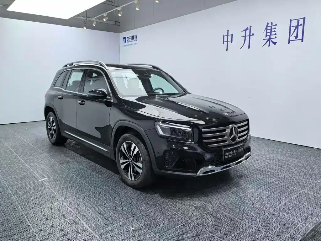 Mercedes-Benz GLB 2024