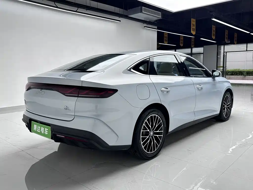 BYD Qin L 2024 — фото 6