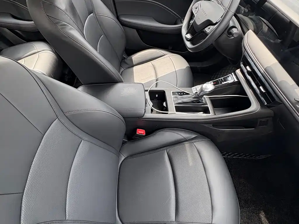 Roewe i5 2025