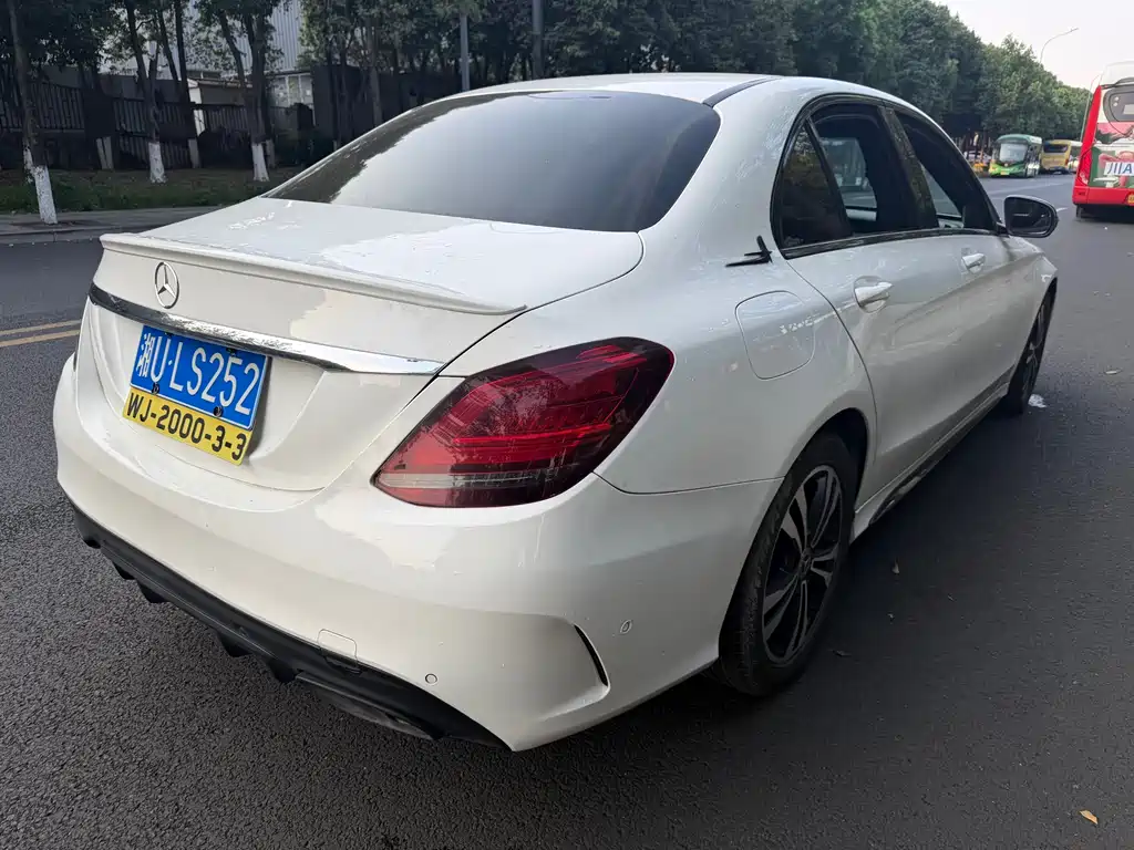 Mercedes-Benz C-Class 2019