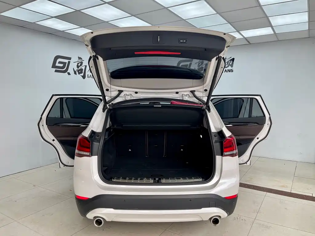 BMW X1 2021 — фото 17
