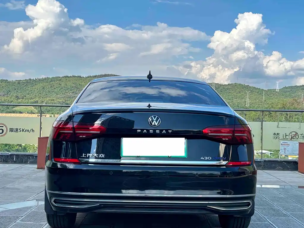 Volkswagen Passat PHEV 2021 — фото 5