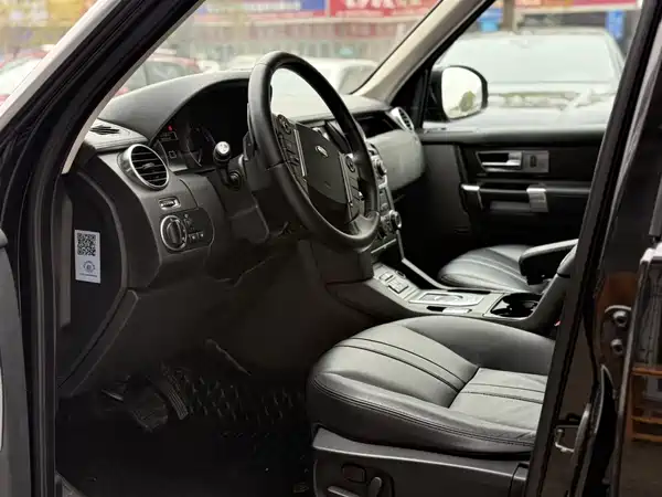 Land Rover Discovery 2016