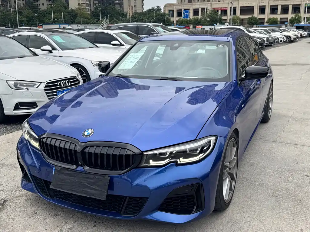 BMW 3 Series 2020 — фото 1
