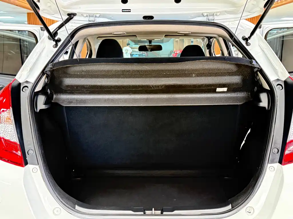 Honda Fit 2017 — фото 22