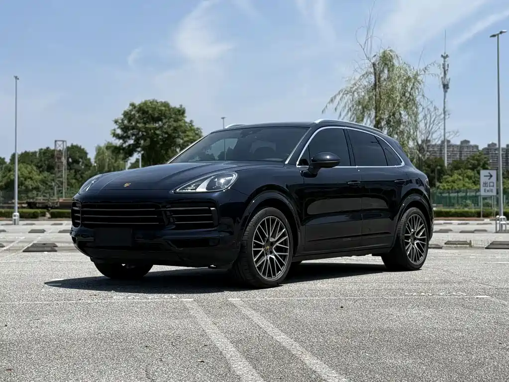 Porsche Cayenne 2021 — фото 3