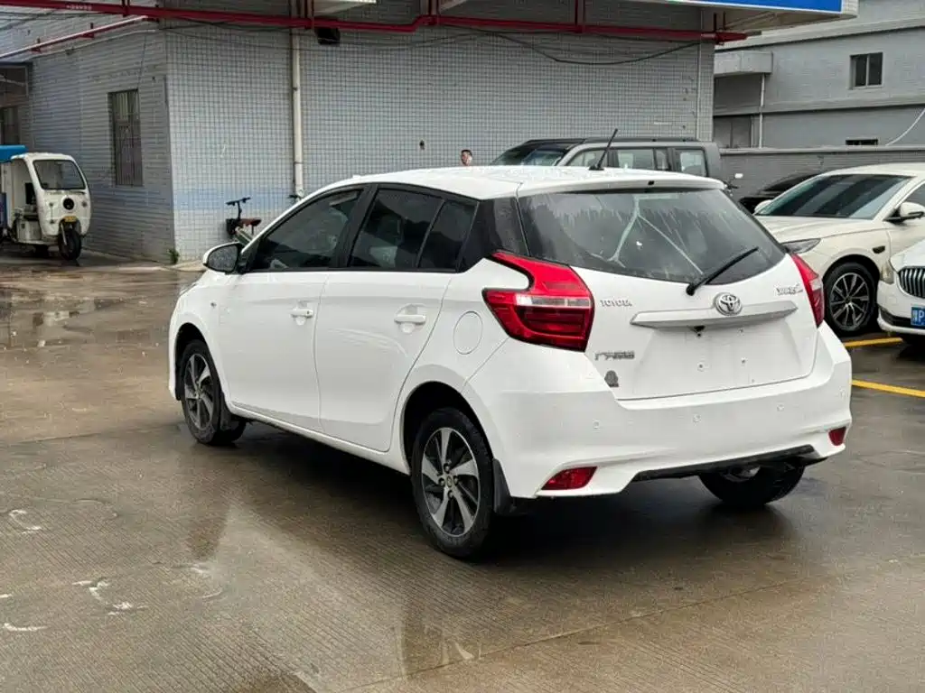 Toyota Yaris L 2017