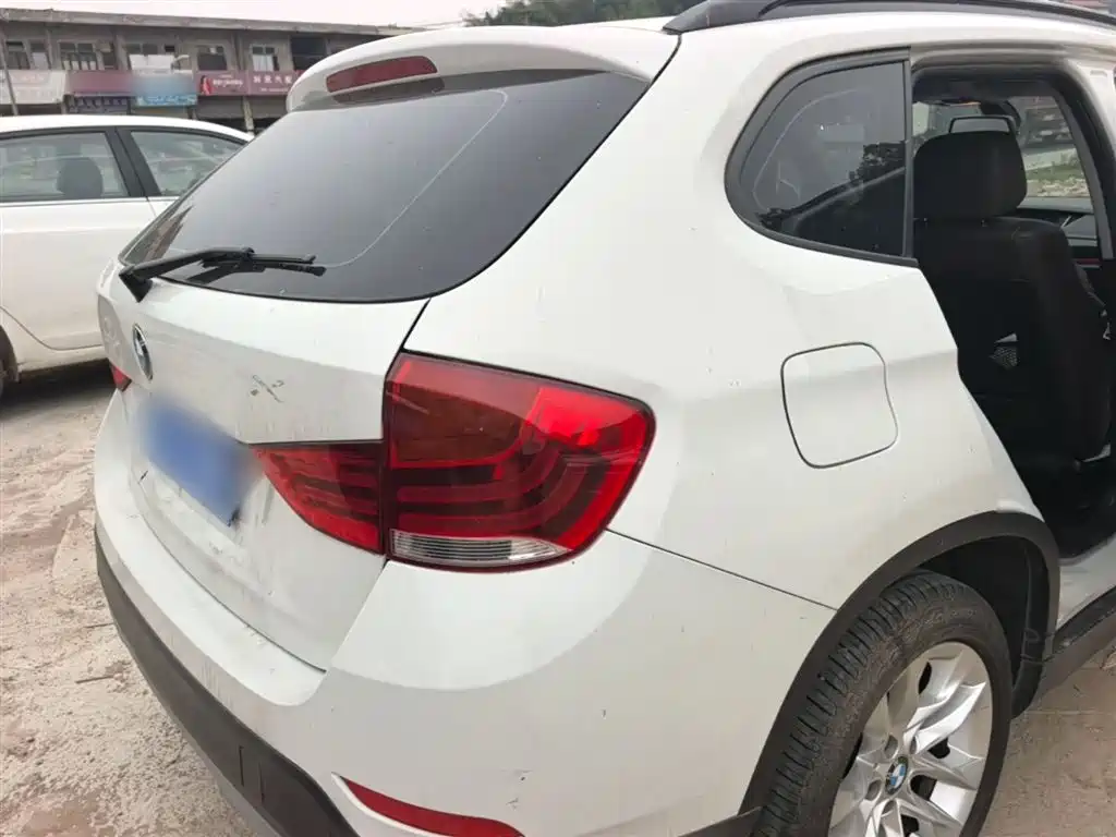 BMW X1 2015 — фото 7