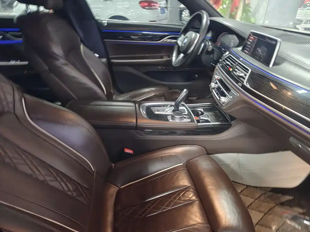 BMW 7 Series 2022 — фото 14