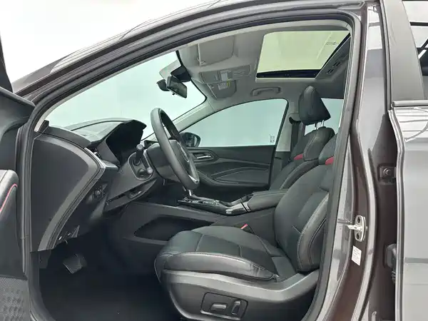 MG MG5 2022