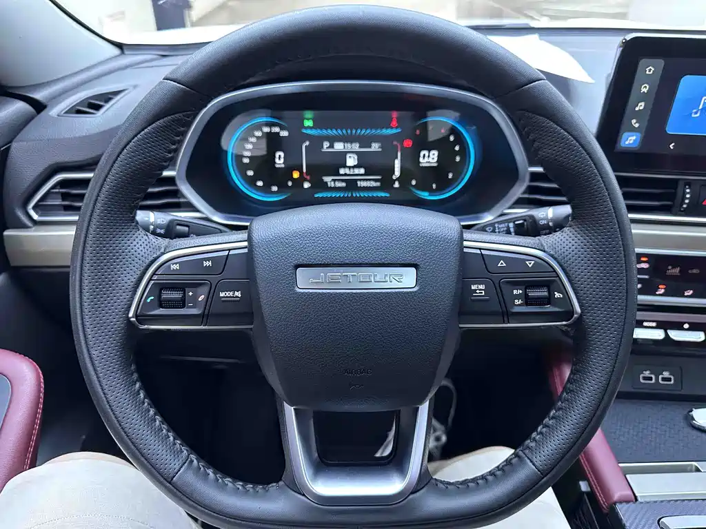 Jetour Jietu X70 2024 — фото 15