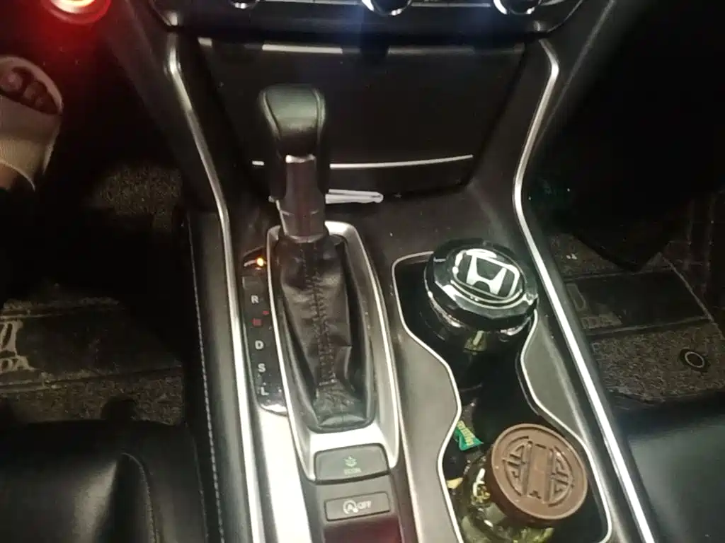 Honda Accord 2020 — фото 14