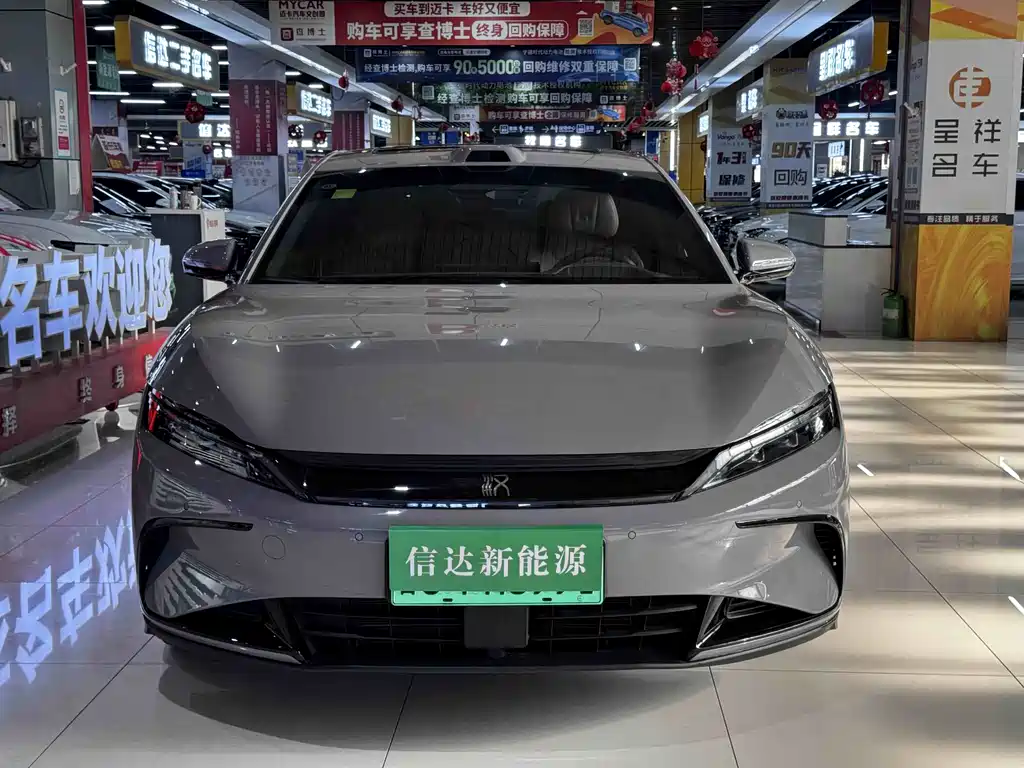 BYD Han 2025 — фото 2