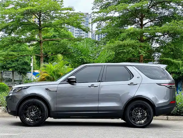 Land Rover Discovery 2017