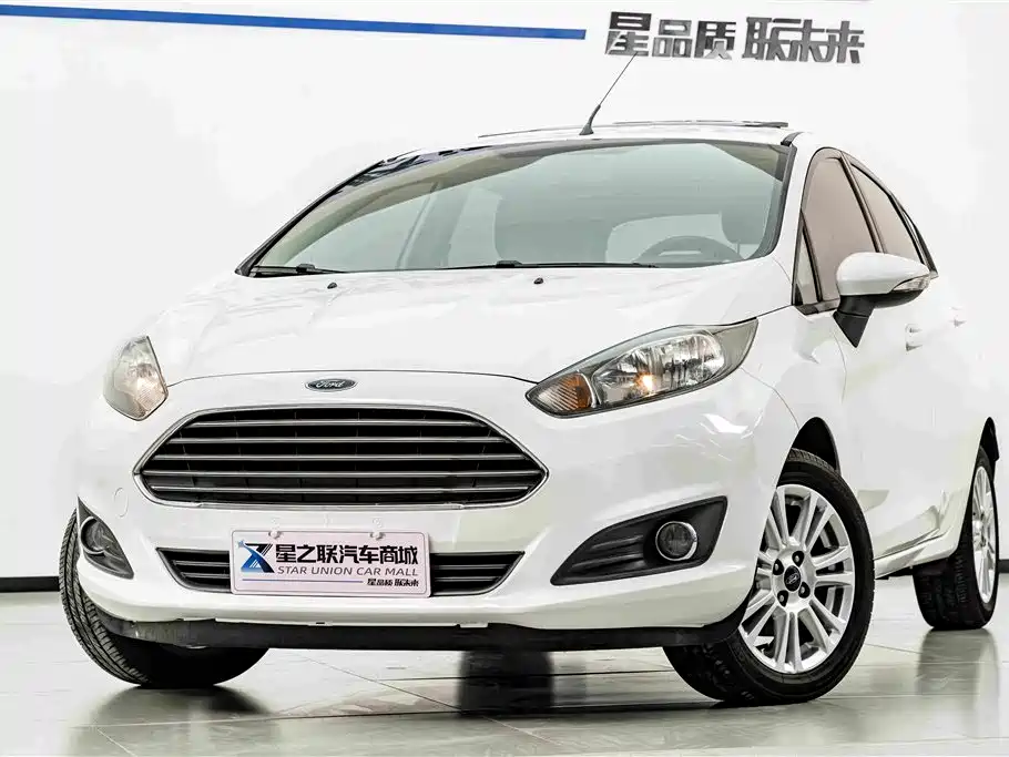 Ford Fiesta 2015 — фото 3
