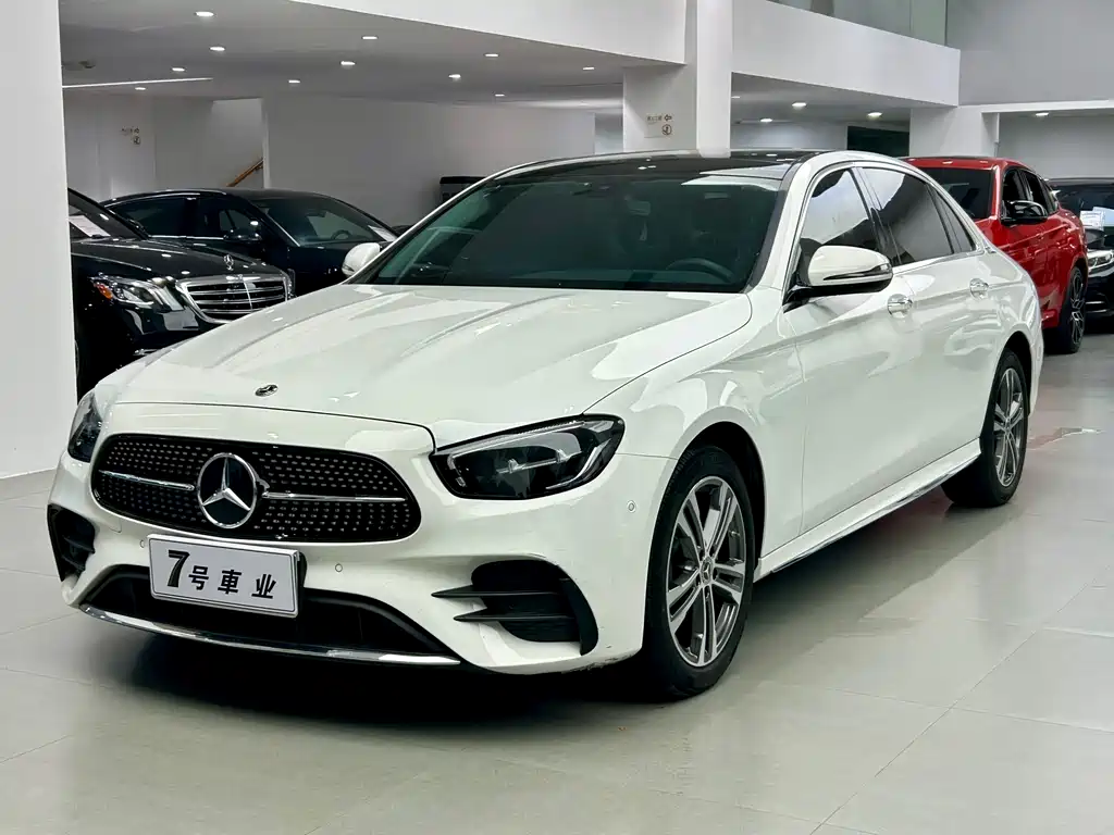 Mercedes-Benz E-Class 2022 — фото 1