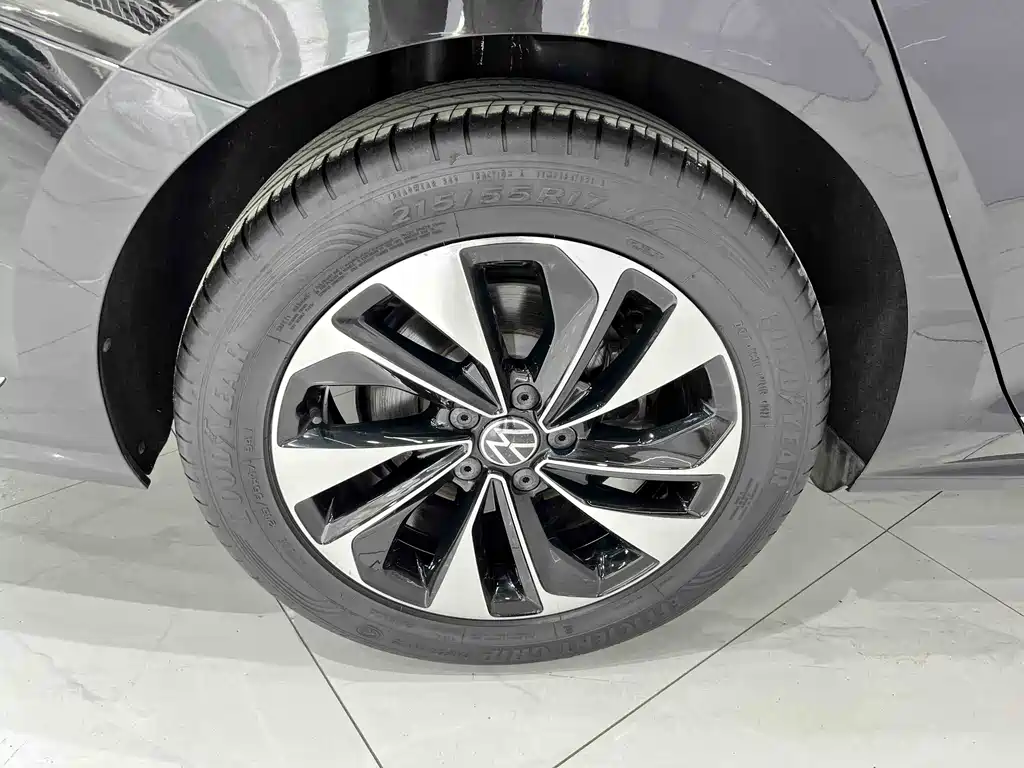 Volkswagen Passat 2022 — фото 18