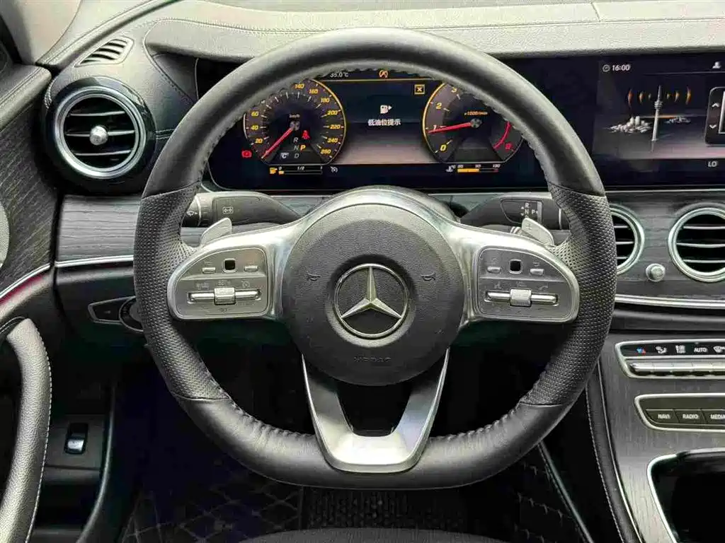 Mercedes-Benz E-Class 2020 — фото 6