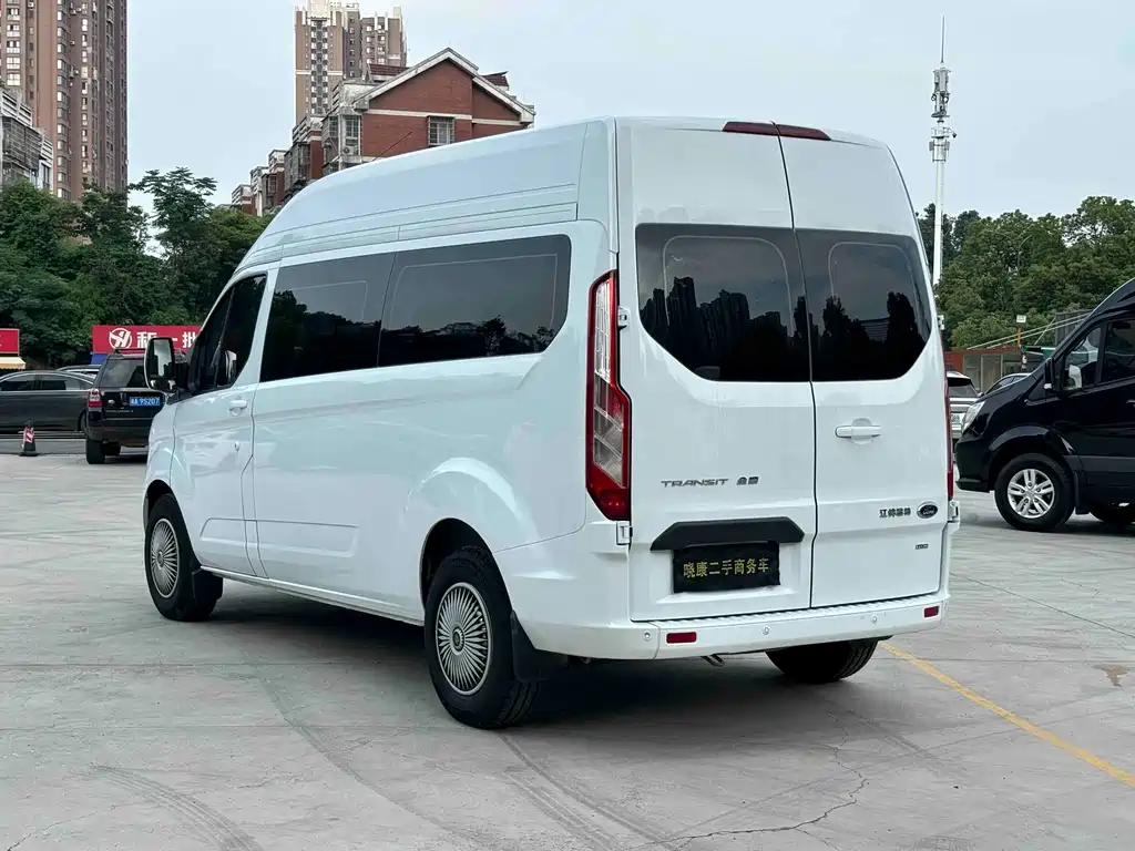 Ford Transit 2022 — фото 14