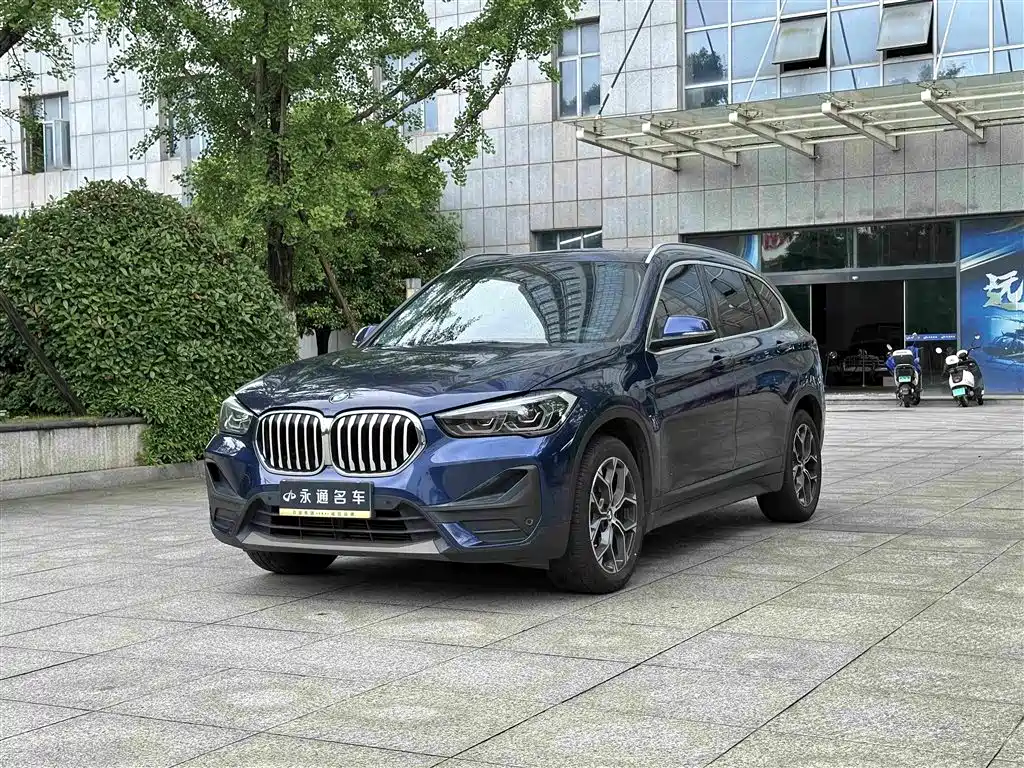 BMW X1 2020 — фото 1