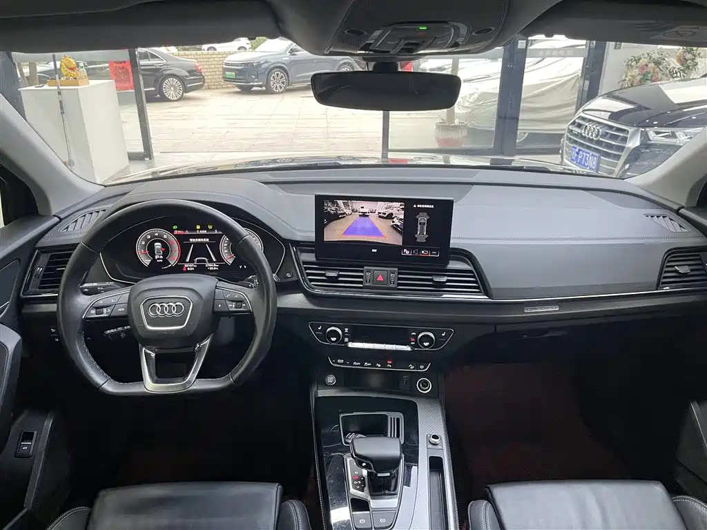 Audi Q5L 2022 — фото 15