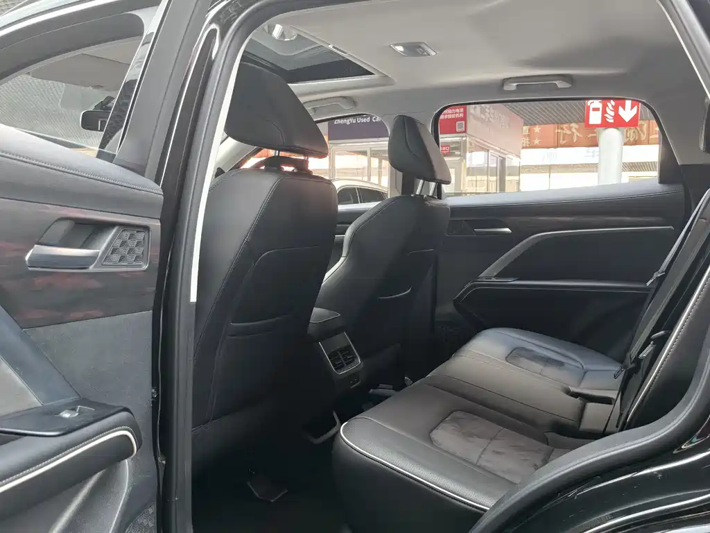 Haval H6 2023 — фото 12