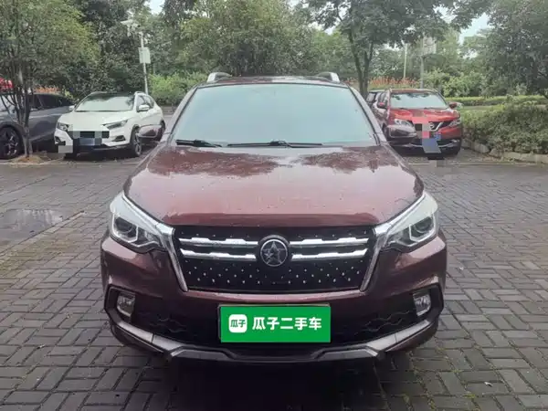 Venucia T70 2018