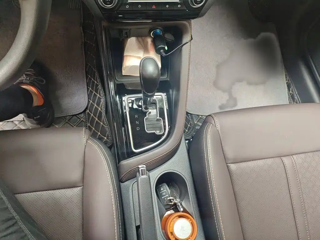Changan Eado DT 2018 — фото 7