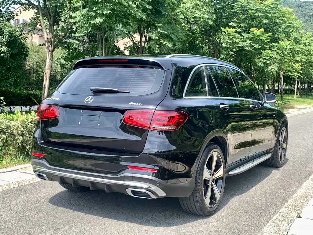 Mercedes-Benz GLC 2023