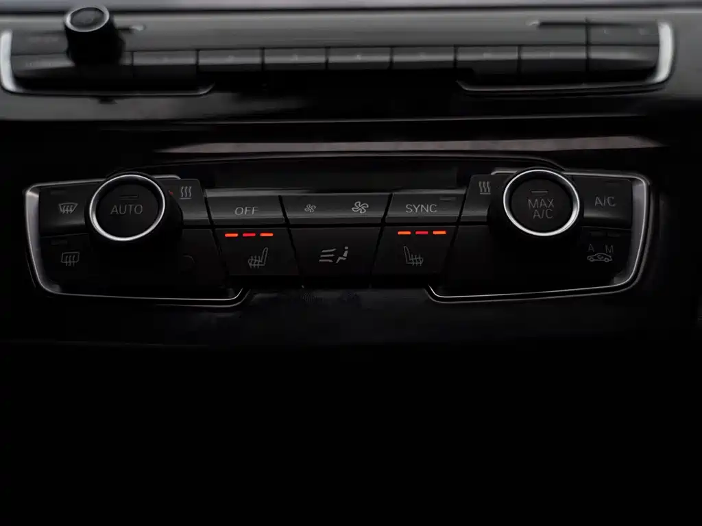 BMW X1 2021 — фото 14