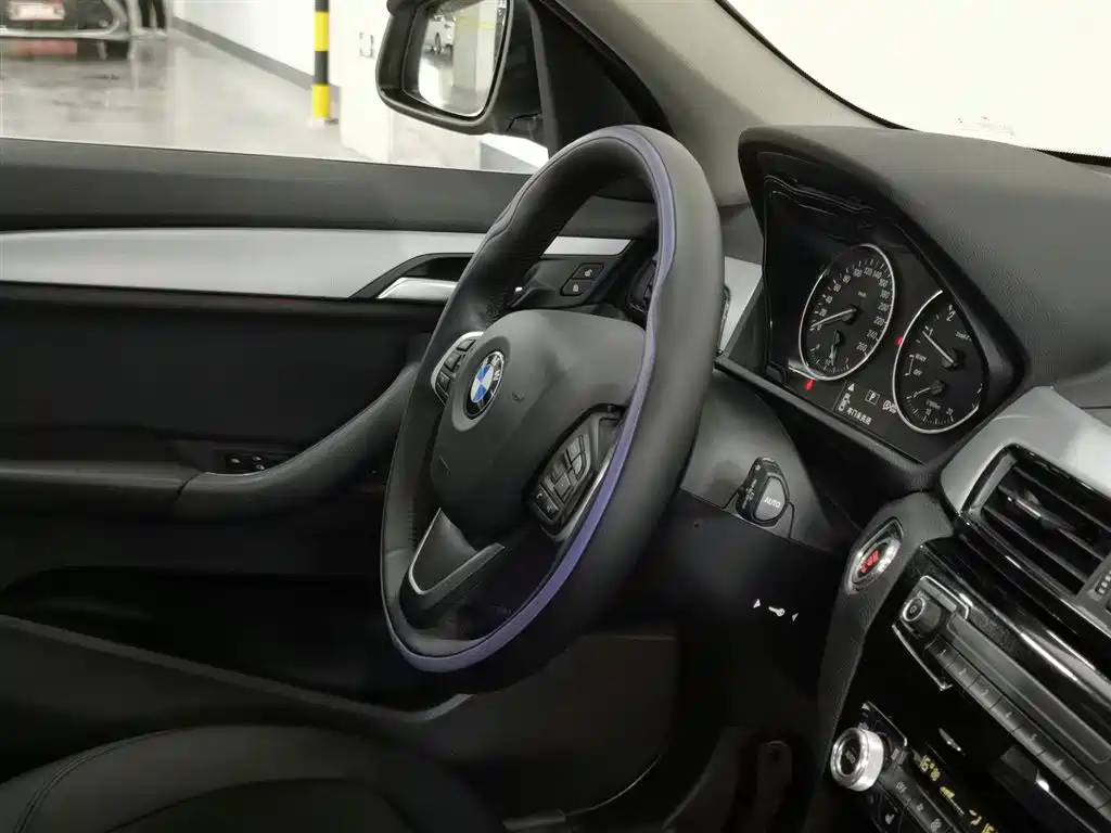 BMW X1 2017 — фото 22