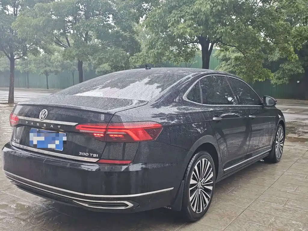 Volkswagen Passat 2019 — фото 7