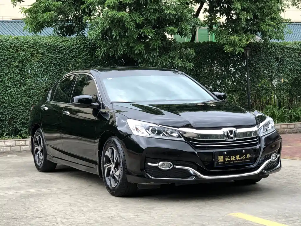 Honda Accord 2018 — фото 3