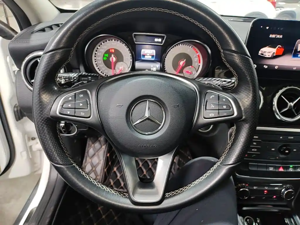 Mercedes-Benz GLA 2017
