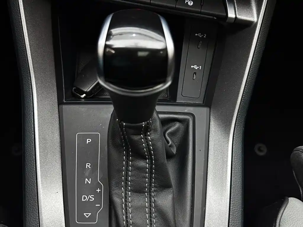 Audi Q3 2023 — фото 13