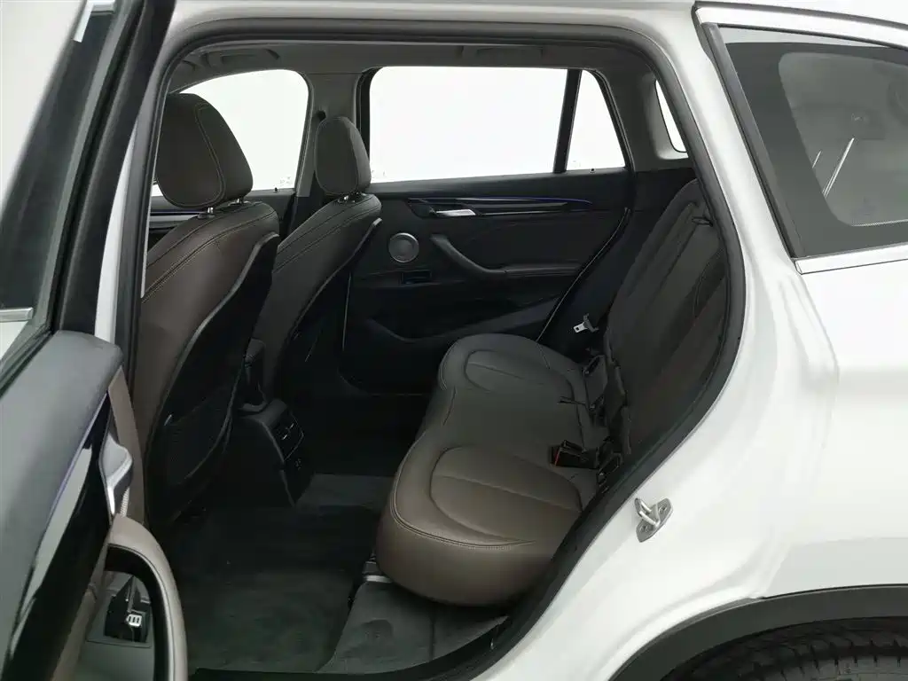 BMW X1 2021 — фото 15