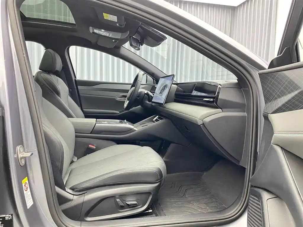 BYD Qin L 2025 — фото 16