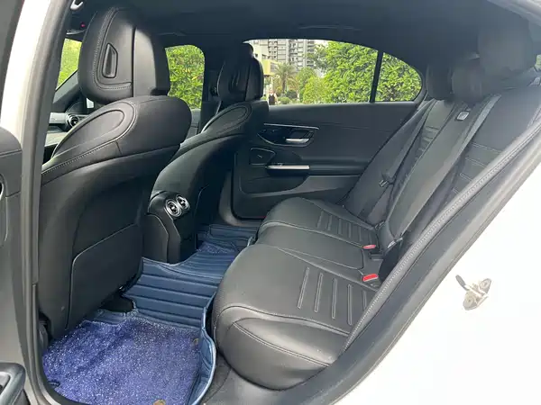 Mercedes-Benz C-Class 2023