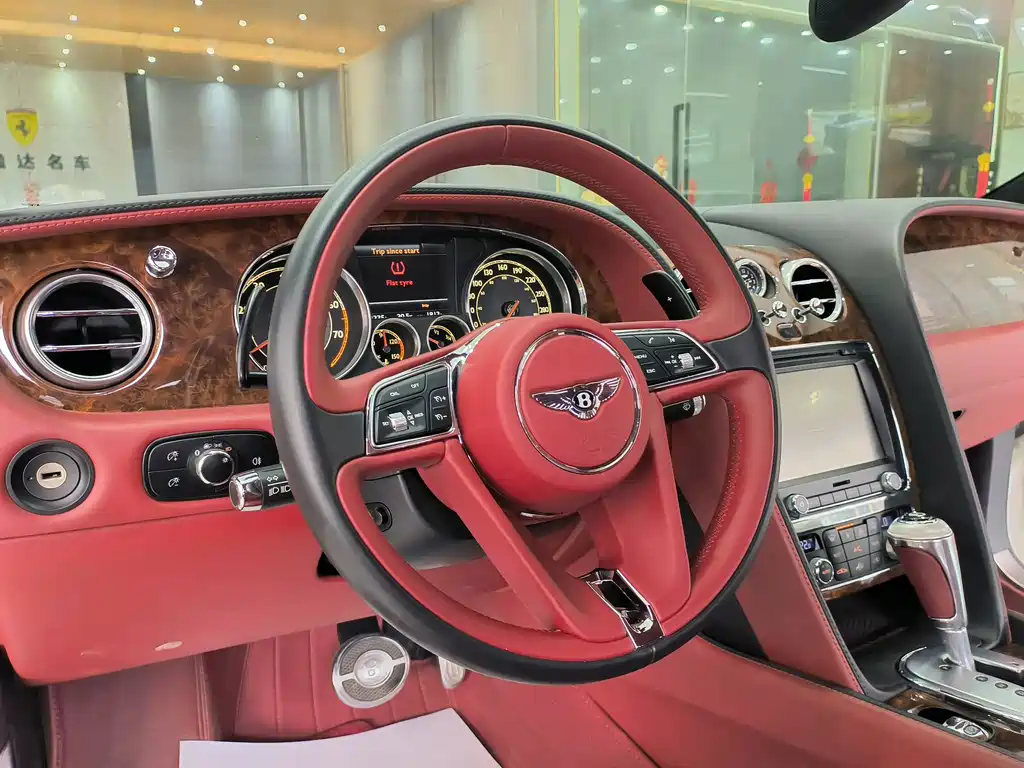 Bentley Continental 2014 — фото 7