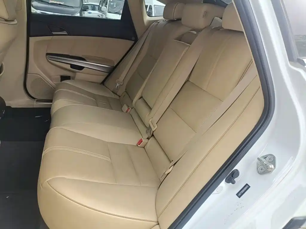 Honda Crosstour 2015 — фото 17
