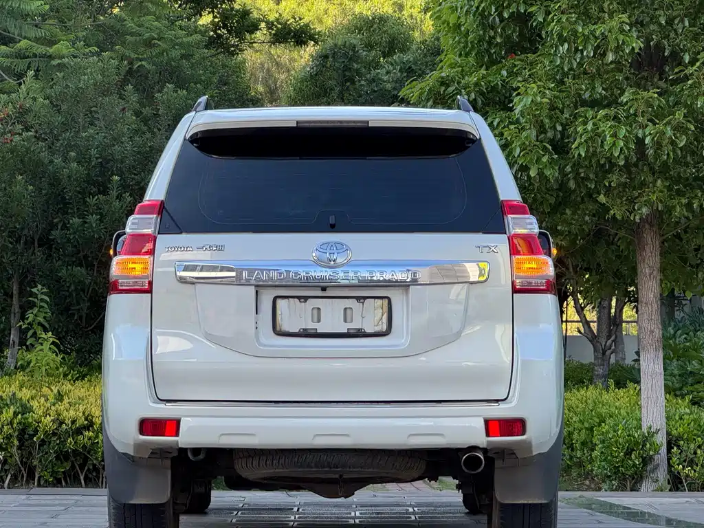 Toyota Prado 2016 — фото 4
