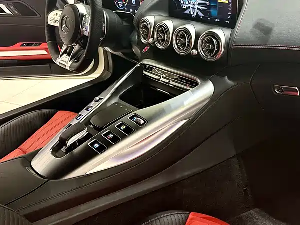 Mercedes-Benz AMG GT 2020
