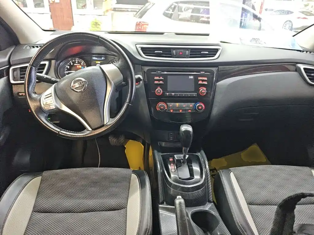 Nissan Qashqai 2016 — фото 10