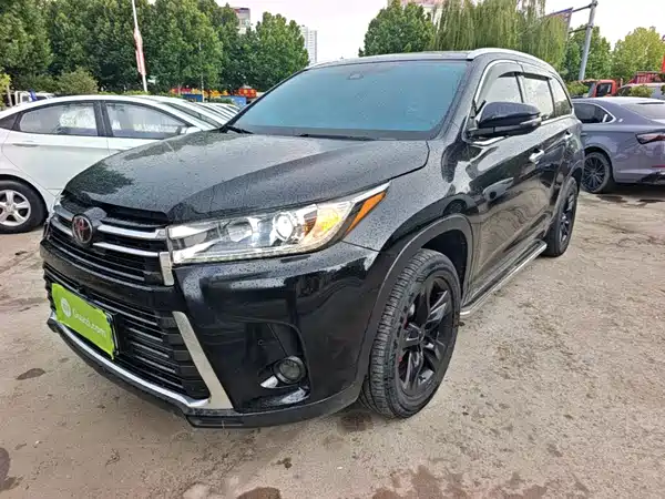 Toyota Highlander 2021