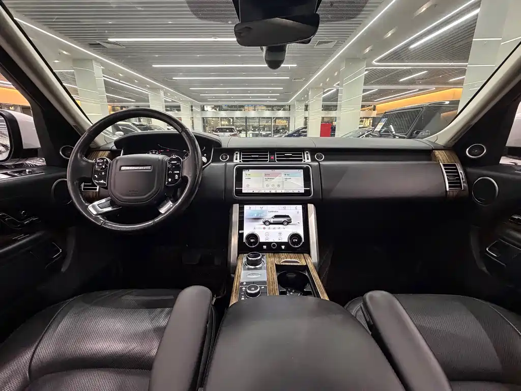 Land Rover Range Rover 2020 — фото 11