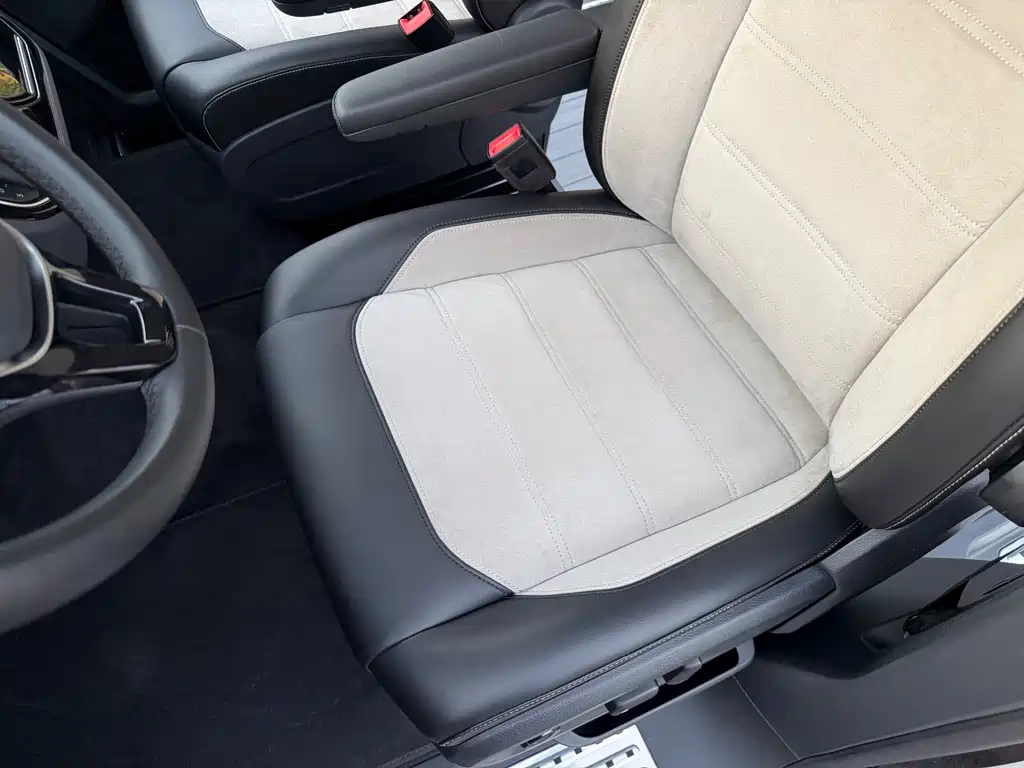 Volkswagen Multivan 2019 — фото 10