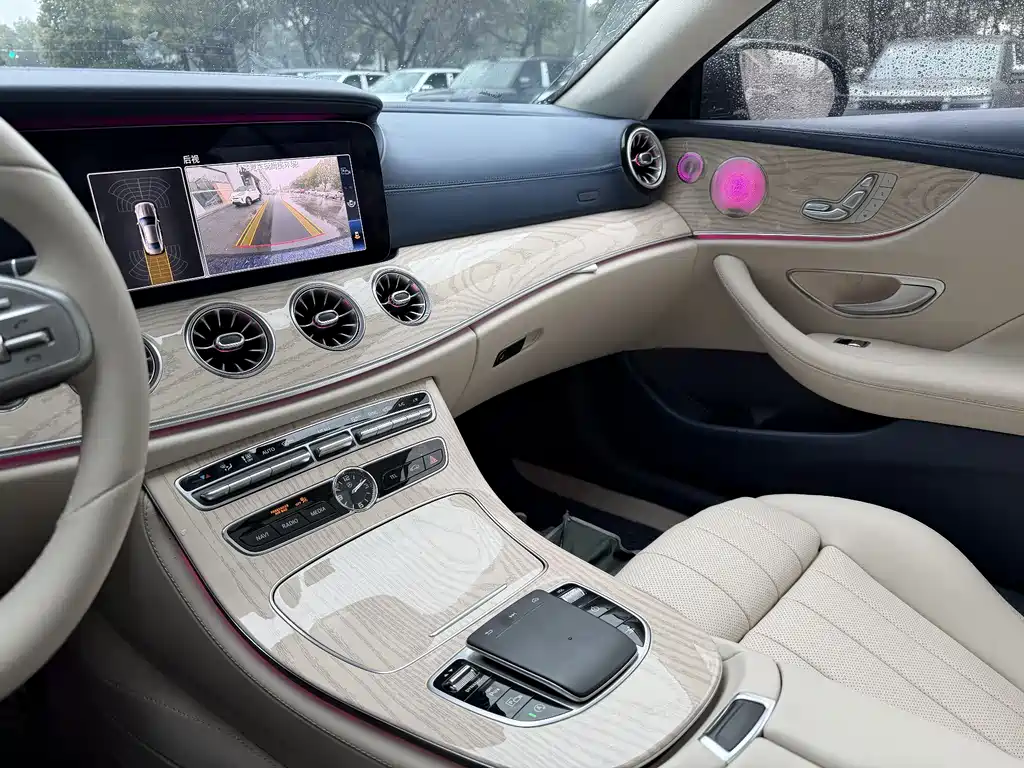 Mercedes-Benz E-Class 2020 — фото 9