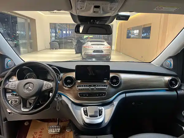 Mercedes-Benz V-Class 2021