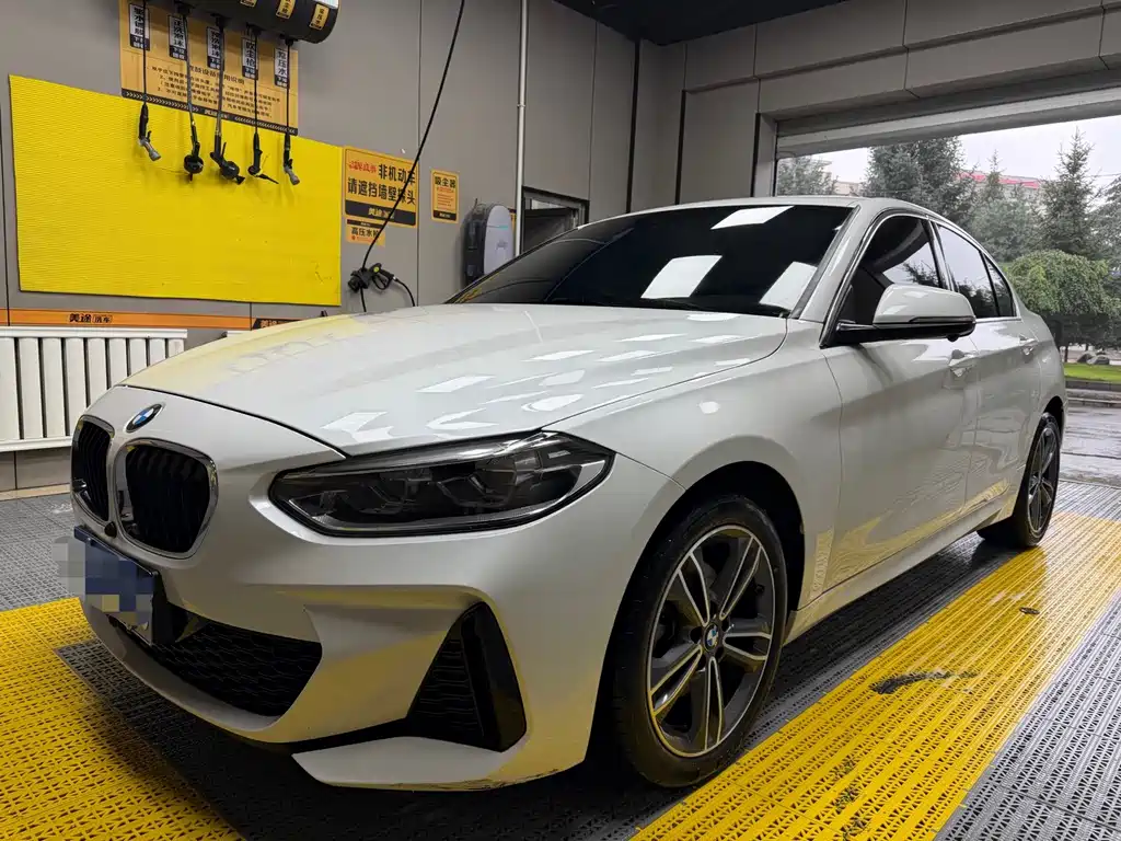 BMW 1 Series 2023