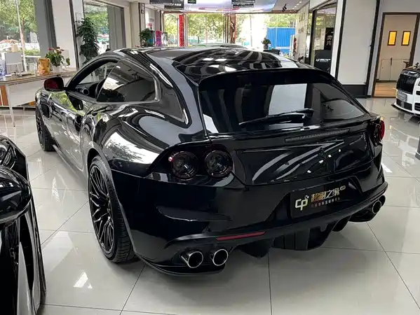 Ferrari GTC4Lusso 2017
